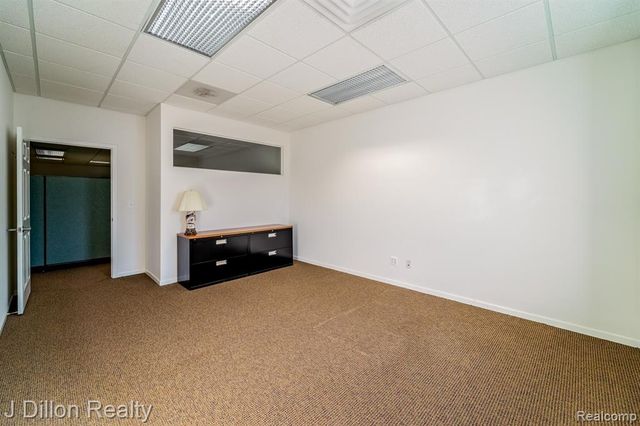 4621 & 4615 S Wayne Road, Wayne, MI 48184