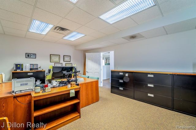 4621 & 4615 S Wayne Road, Wayne, MI 48184