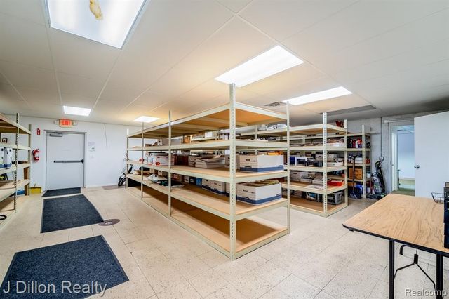 4621 & 4615 S Wayne Road, Wayne, MI 48184