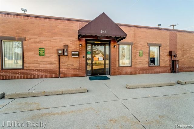 4621 & 4615 S Wayne Road, Wayne, MI 48184