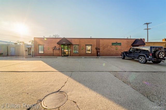 4621 & 4615 S Wayne Road, Wayne, MI 48184
