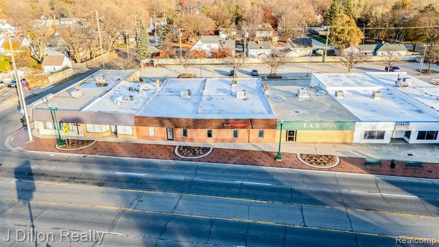 4621 & 4615 S Wayne Road, Wayne, MI 48184