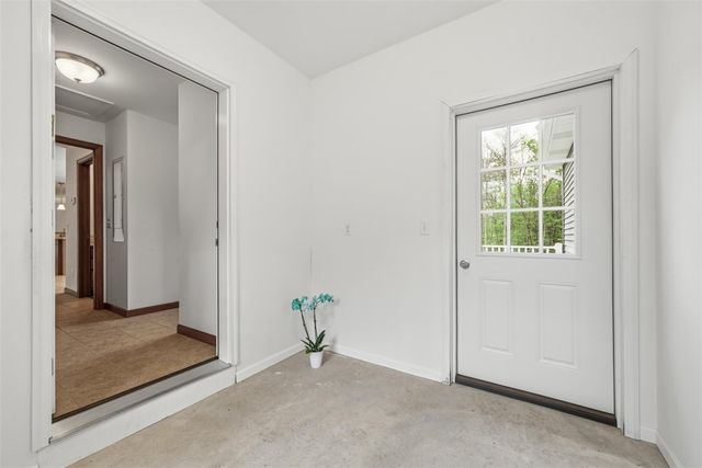 221 Parkhill Rd, Economy, PA 15005