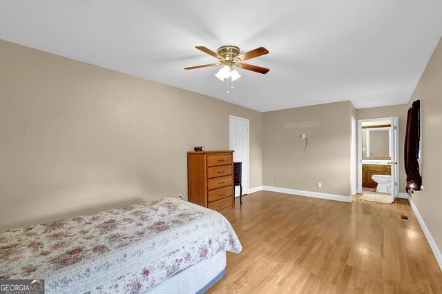 56 Pirates Point Point, Dawsonville, GA 30534