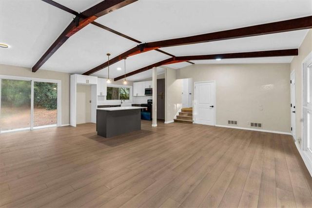 1796 E Atlanta Road E, Stockbridge, GA 30281