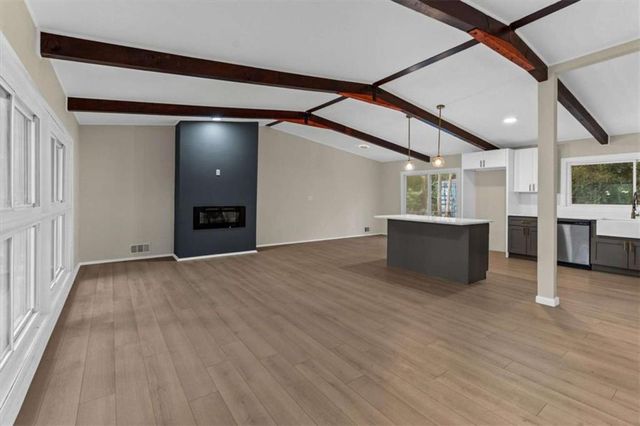 1796 E Atlanta Road E, Stockbridge, GA 30281