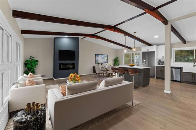 1796 E Atlanta Road E, Stockbridge, GA 30281