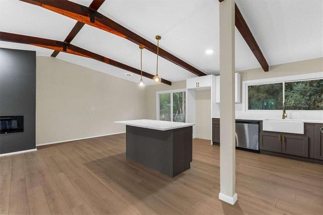 1796 E Atlanta Road E, Stockbridge, GA 30281