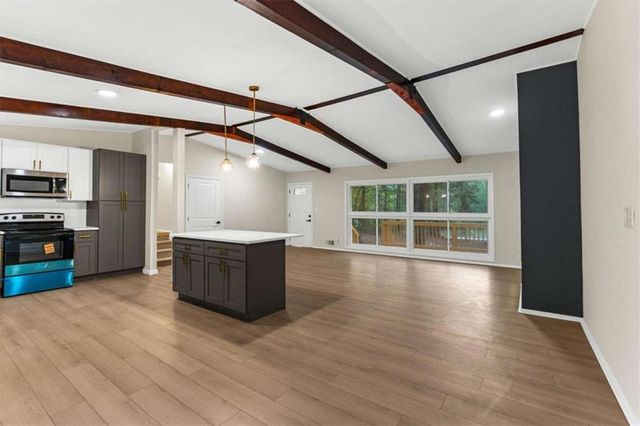 1796 E Atlanta Road E, Stockbridge, GA 30281