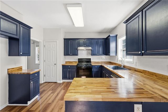 313 Vineyard Drive, Dallas, GA 30132