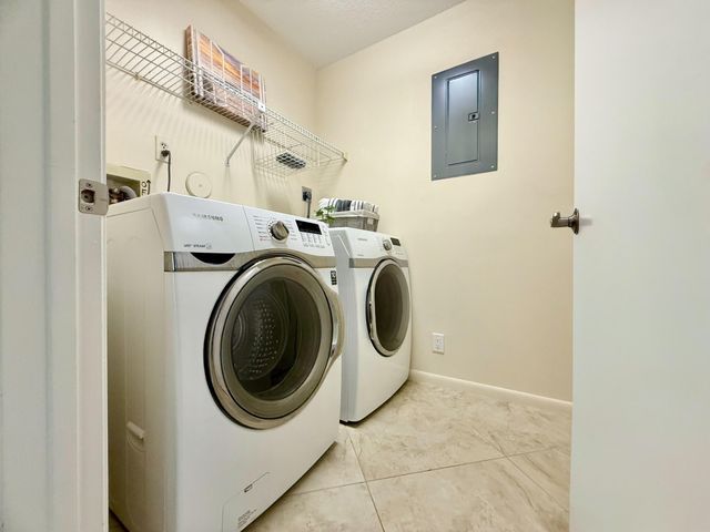 5317 Fig Palm Way B, Boynton Beach, FL 33437