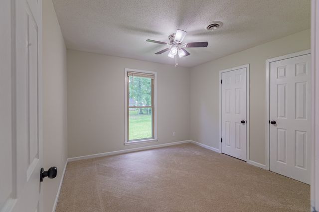524 Inver Ln, Clarksville, TN 37042