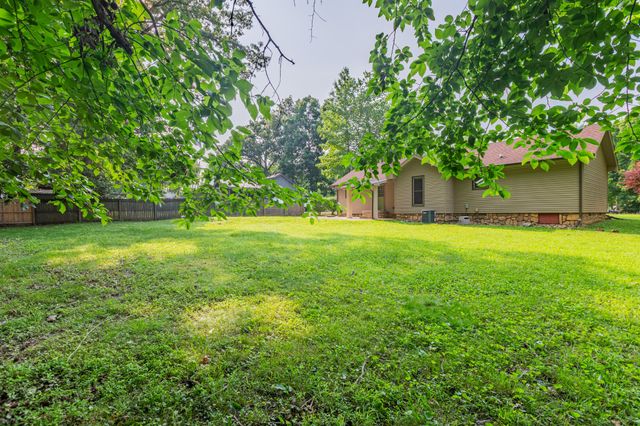 524 Inver Ln, Clarksville, TN 37042