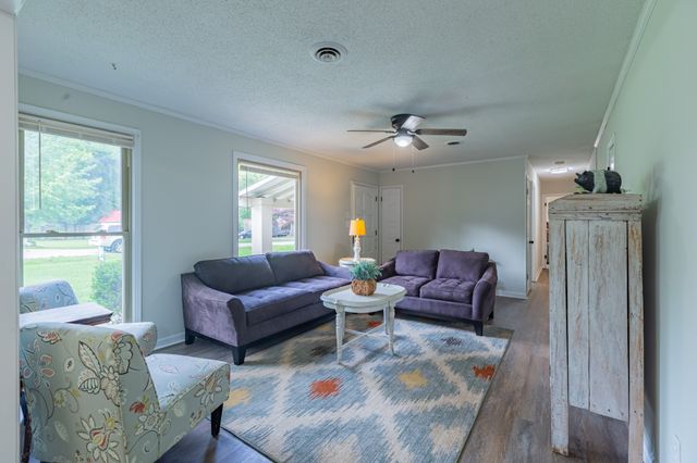 524 Inver Ln, Clarksville, TN 37042