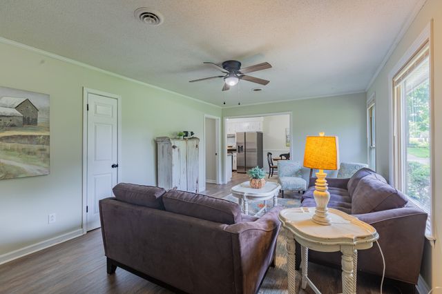 524 Inver Ln, Clarksville, TN 37042