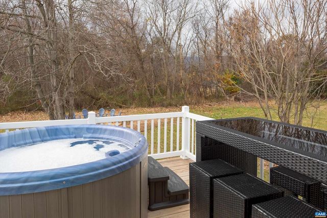 1795 AVON RD, Afton, VA 22920