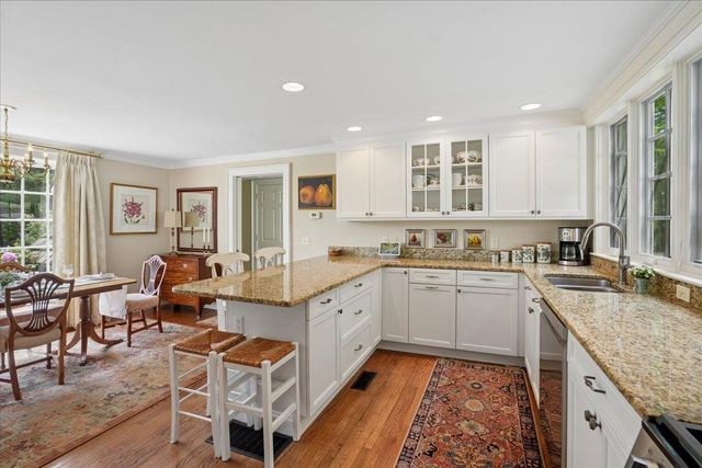 181 Meetinghouse Road, Bedford, NH 03110