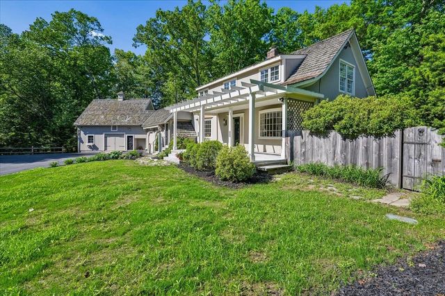 181 Meetinghouse Road, Bedford, NH 03110