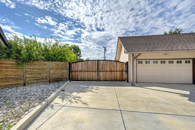 3624 Cody Way, Sacramento, CA 95864