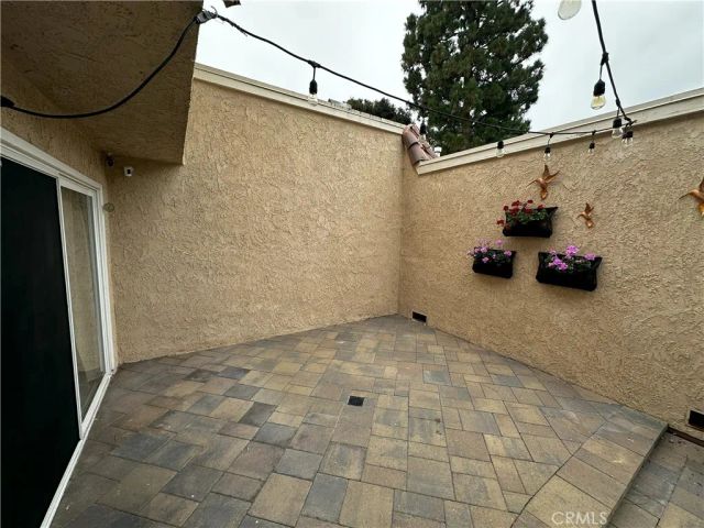 18598 Creek, Huntington Beach, CA 92648