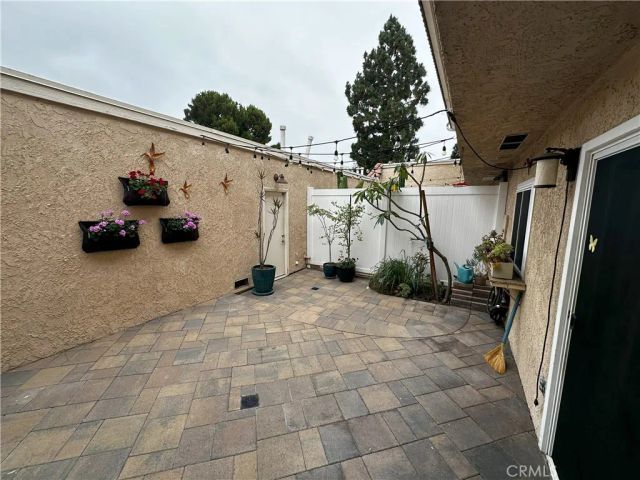 18598 Creek, Huntington Beach, CA 92648