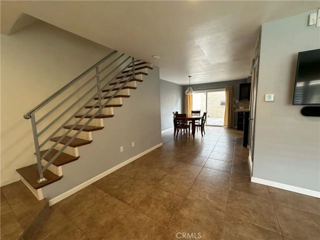 18598 Creek, Huntington Beach, CA 92648