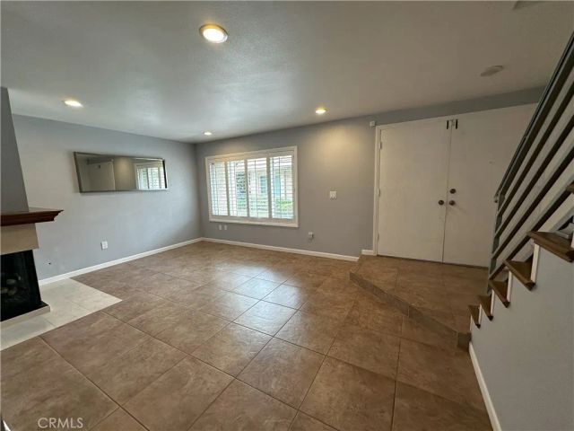 18598 Creek, Huntington Beach, CA 92648