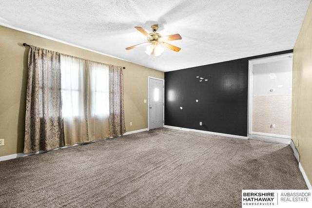 7411 S 41 Avenue, Bellevue, NE 68147
