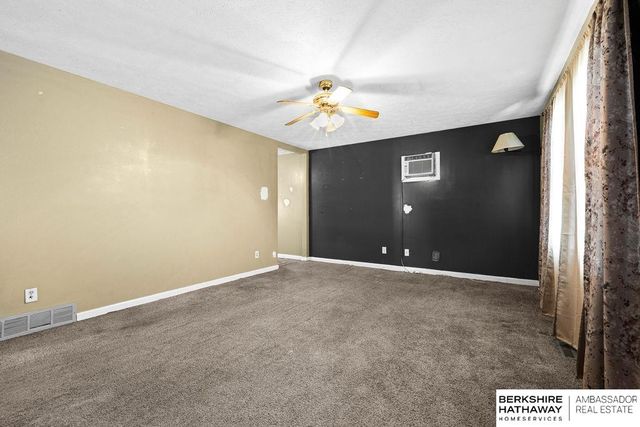 7411 S 41 Avenue, Bellevue, NE 68147