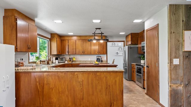 64209 E Grover Pr Ne, West Richland, WA 99353