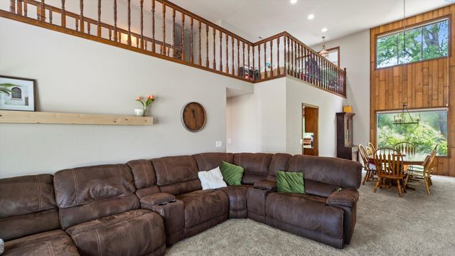 64209 E Grover Pr Ne, West Richland, WA 99353