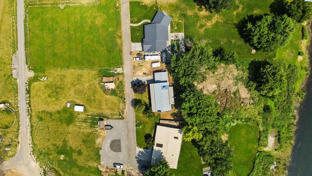 64209 E Grover Pr Ne, West Richland, WA 99353