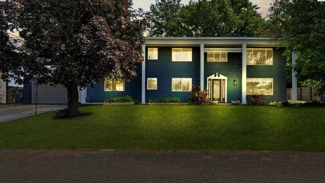 64209 E Grover Pr Ne, West Richland, WA 99353