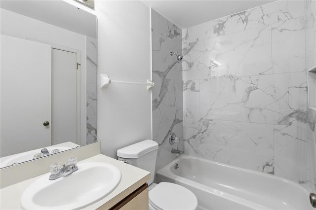 2580 KING OAK CIRCLE, St Cloud, FL 34769