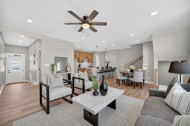 15303 Bellflower Lane, Urbandale, IA 50323