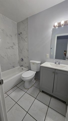 2501 Pierce St 12-A, Hollywood, FL 33020