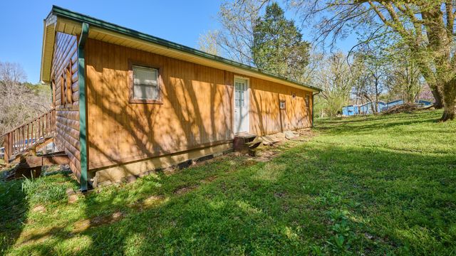271 Richardson Hollow Ln, Gainesboro, TN 38562