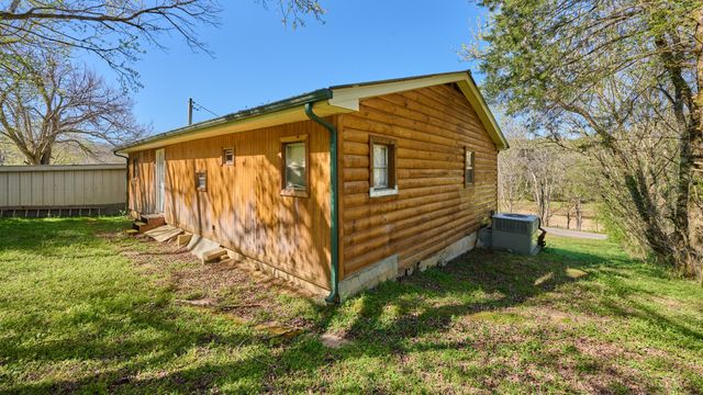 271 Richardson Hollow Ln, Gainesboro, TN 38562