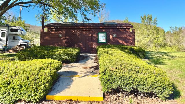 271 Richardson Hollow Ln, Gainesboro, TN 38562