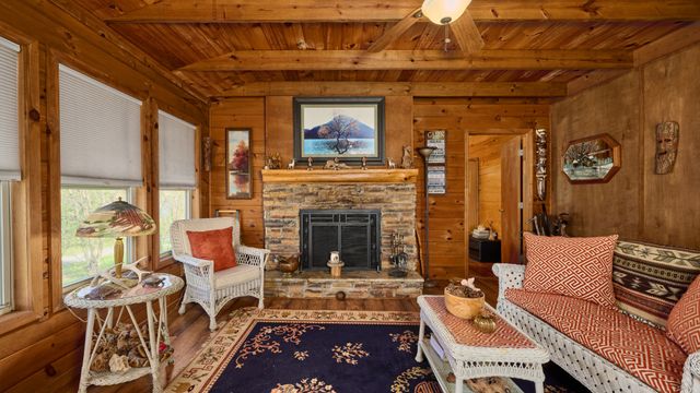 271 Richardson Hollow Ln, Gainesboro, TN 38562
