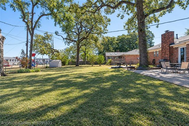 5311 S Y Circle, Fort Smith, AR 72903