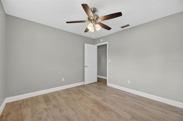 4729 RON CIRCLE, Lakeland, FL 33805