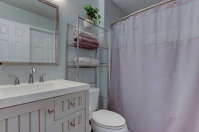 127 Deer Point Rd, Unionville, TN 37180