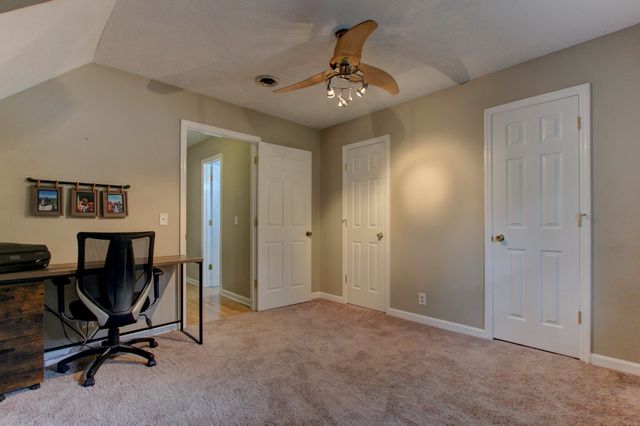 127 Deer Point Rd, Unionville, TN 37180