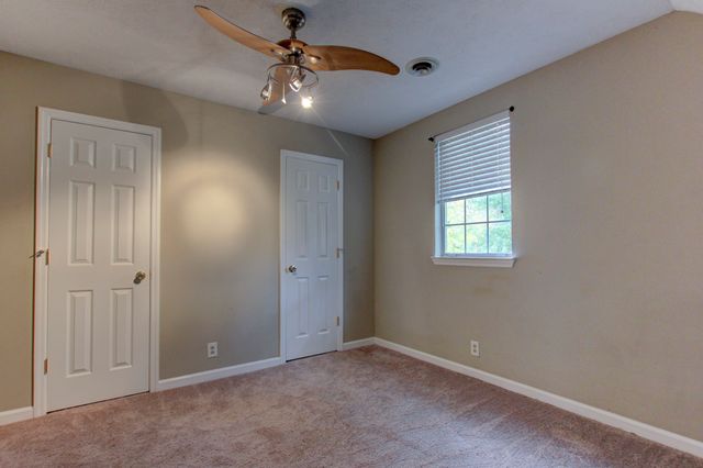 127 Deer Point Rd, Unionville, TN 37180