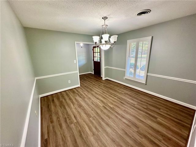 162 Rockford Road, Kernersville, NC 27284