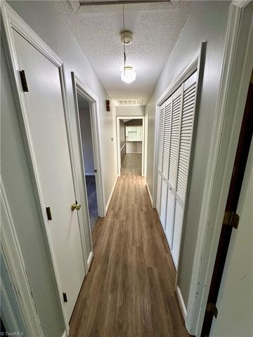 162 Rockford Road, Kernersville, NC 27284