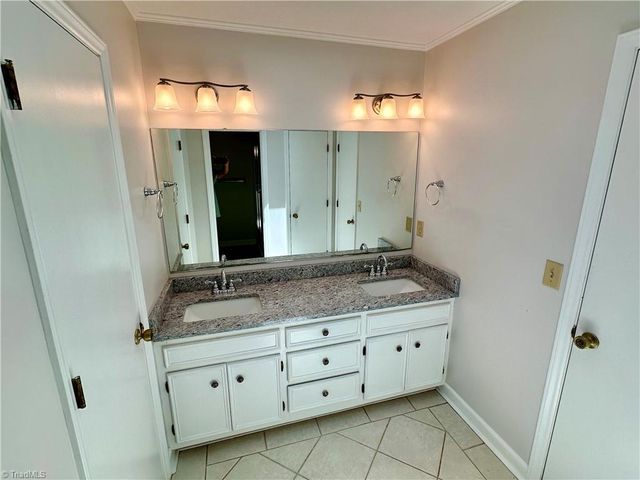 162 Rockford Road, Kernersville, NC 27284