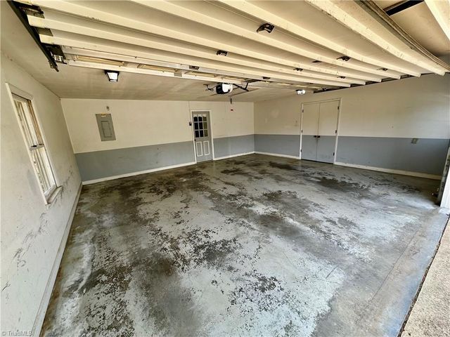 162 Rockford Road, Kernersville, NC 27284