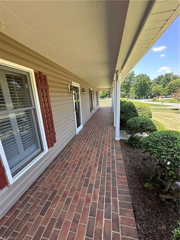 162 Rockford Road, Kernersville, NC 27284
